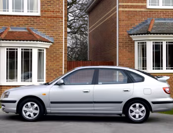 Hyundai Elantra Hatchback [UK-spec] (XD) '2004–06