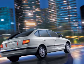 Hyundai Elantra Hatchback [Worldwide] (XD) '2000–03