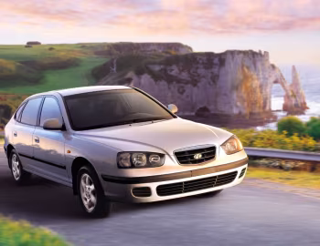 Hyundai Elantra Hatchback [Worldwide] (XD) '2000–03