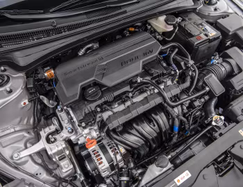 Sous la capuche 2024–pr. Hyundai Elantra Limited [North America] (CN7) '2023–pr.