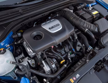 Sous la capuche 2017–18 Hyundai Elantra Sport [North America] (AD) '2016–18