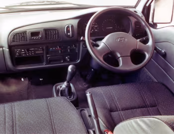 中控台 Hyundai H100 Panel Van [UK-spec] '1996–2003