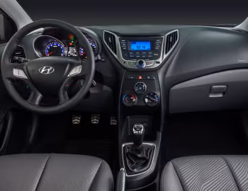 Передня панель Hyundai HB20X '2013–15