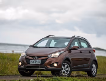 Hyundai HB20X '2013–15