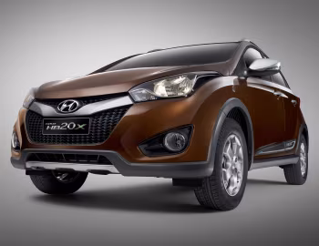 Hyundai HB20X '2013–15