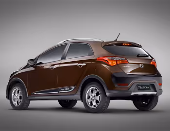 Hyundai HB20X '2013–15