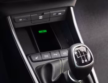 Интерьер Hyundai i20 Hybrid [Worldwide] (BC3) '2020–23