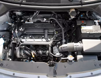 Under The Hood Hyundai i20 [Worldwide] (GB) '2014–18
