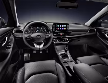 Торпедо Hyundai i30 Fastback [Worldwide] (PD) '2017–20