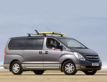 Hyundai i800 '2008–16