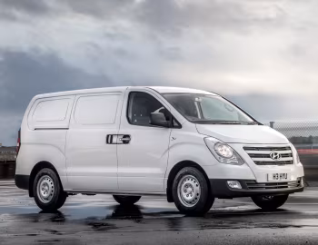 Hyundai iLoad [UK-spec] '2016–18