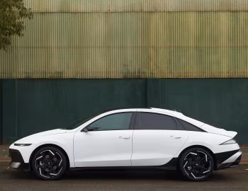 Hyundai IONIQ 6 [EU-spec] '2025–pr.
