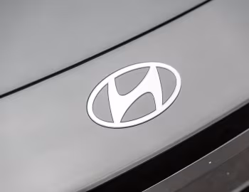 2023–25 Hyundai IONIQ 6 SE [North America] '2023–25