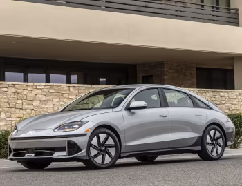 2023–25 Hyundai IONIQ 6 SE [North America] '2023–25