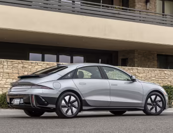2023–25 Hyundai IONIQ 6 SE [North America] '2023–25