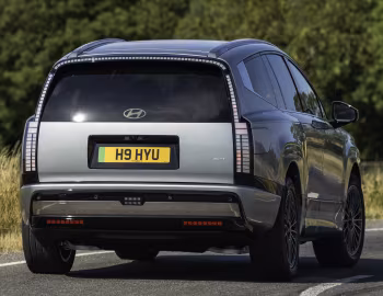 Hyundai IONIQ 9 [UK-spec] '2025–pr.