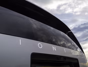 Hyundai IONIQ 9 [UK-spec] '2025–pr.