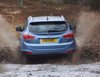 Hyundai ix35 [UK-spec] (LM) '2010–13