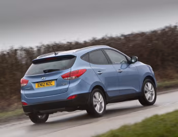 Hyundai ix35 [UK-spec] (LM) '2010–13