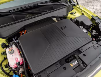 Sous la capuche 2024–pr. Hyundai Kona Electric [North America] (SX2) '2023–pr.