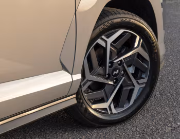 Hyundai Kona Hybrid N Line [UK-spec] (SX2) '2023–pr.