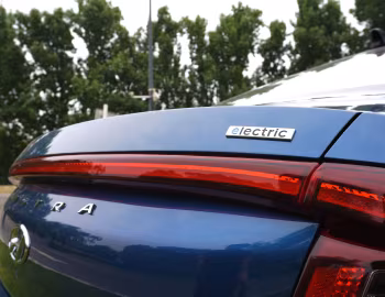Hyundai Mistra EV '2021–23