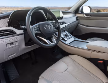Интерьер 2020–22 Hyundai Palisade [North America] (LX2) '2019–22