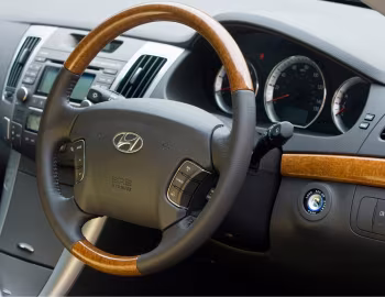 Торпедо Hyundai Sonata [UK-spec] (NF) '2007–09