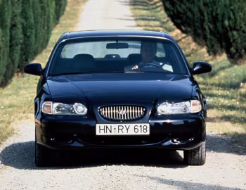 Hyundai Sonata (Y3) '02.1996–03.1998