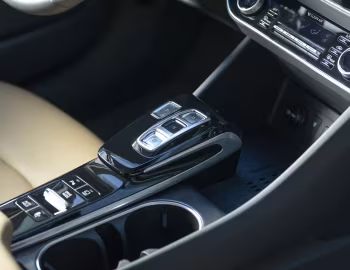 Интерьер 2020–23 Hyundai Sonata Limited [North America] (DN8) '2019–23