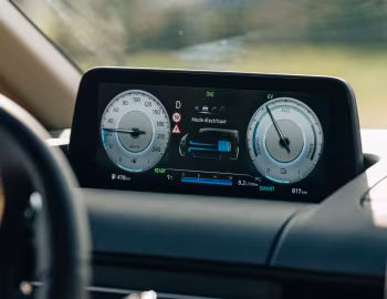 Tableau de bord Hyundai Staria Hybrid [EU-spec] '2024–pr.
