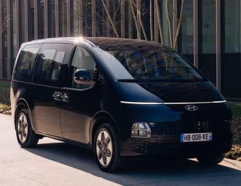 Hyundai Staria Hybrid [EU-spec] '2024–pr.