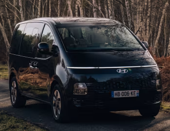 Hyundai Staria Hybrid [EU-spec] '2024–pr.