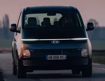Hyundai Staria Hybrid [EU-spec] '2024–pr.