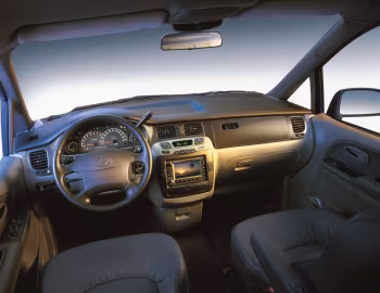 Торпедо Hyundai Trajet XG [South Korea] (FO) '10.1999–12.2003
