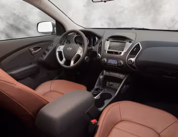 Интерьер 2011–13 Hyundai Tucson [North America] '2010–13