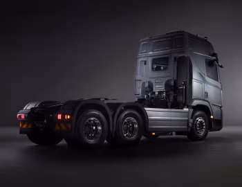 Hyundai Xcient 6×4 Tractor '2025–pr.