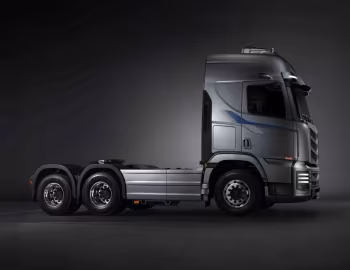 Hyundai Xcient 6×4 Tractor '2025–pr.