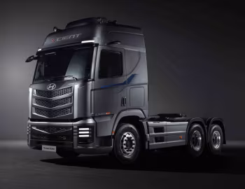 Hyundai Xcient 6×4 Tractor '2025–pr.