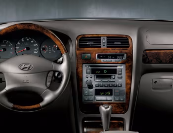 Передня панель 1999–2003 Hyundai XG [North America] '1998–2003