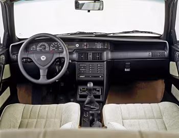 Panneau avant Lancia δ (836) '1993–96