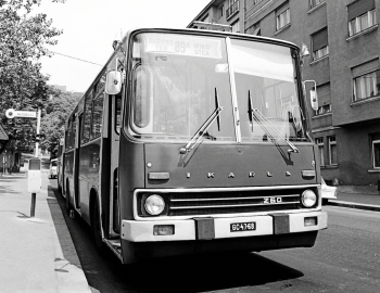 File:Ikarus260-02 in naumburg2007 1.jpg - Wikimedia Commons