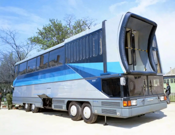 We're building a home on wheels based on Ikarus IFA 211 bus