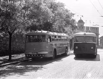 Ikarus 55, Tatra T400