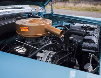 Under the hood 1961 Imperial Crown Convertible (RY1-M 925) '1960–61