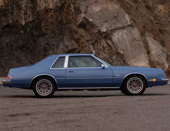 1981 Imperial (YS) '08.1980–09.1981