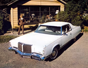 1975 Imperial LeBaron Hardtop Coupe (5Y-M YM23)