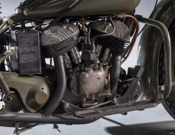 Sous la capuche 1942 Indian 741