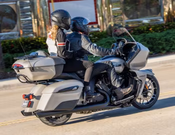 Indian Pursuit Dark Horse '2022–pr.