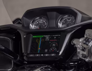 Камбінацыя прыбораў Indian Pursuit Limited '2022–н.ч.